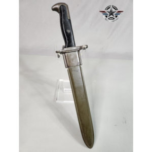 WWII U.S. M1 bayonet with black Bakelite grips and original 10.5 inch blade